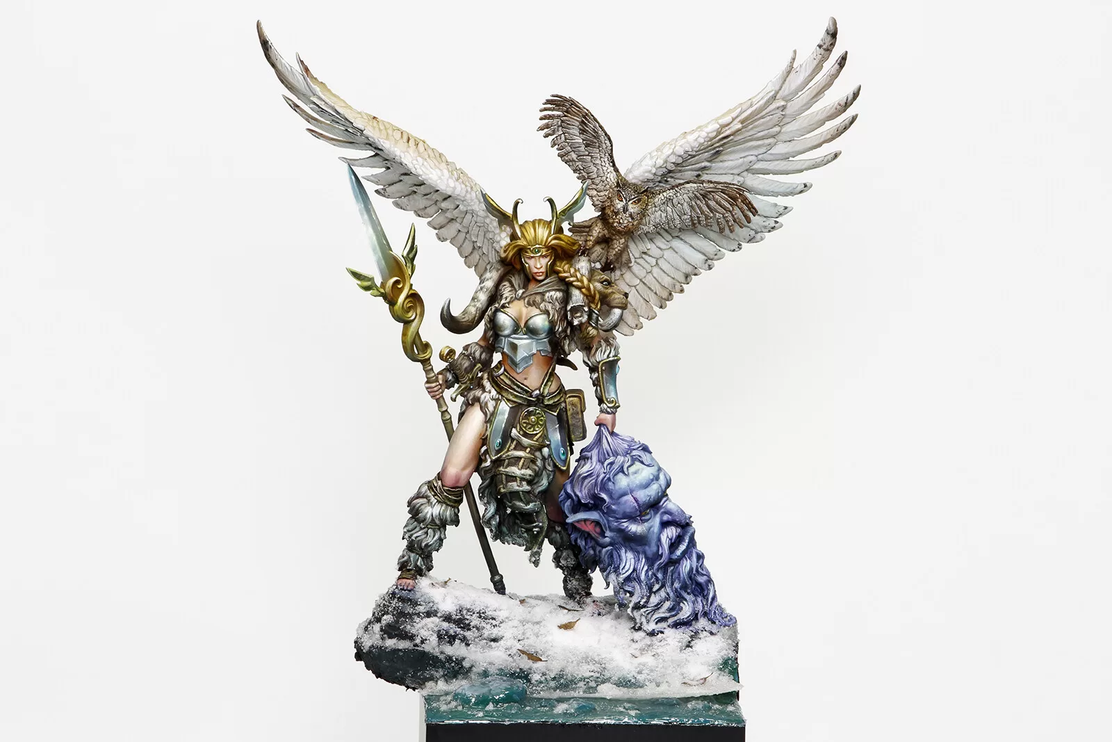 HILDA Valkyrie (Aradia miniatures 75mm) HILDA Valkyrie (Aradia miniatures 75mm)