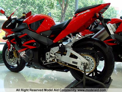 Honda CBR954RR