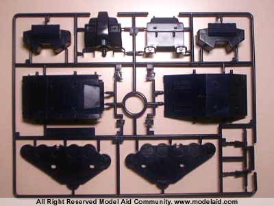 HGUC RX-75 Guntank - E.F.S.F. Prototype Long Range Support Mobile Suit (Bandai 1/144)