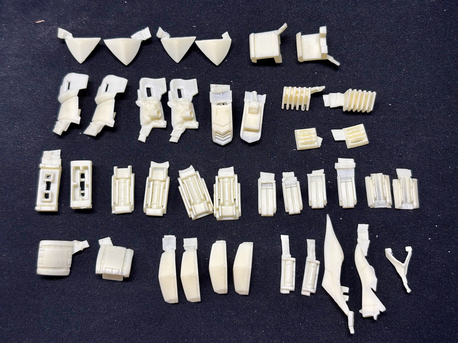 MSN-04 Sazabi Ver. Ka Conversion Kit (E2046 1/100)