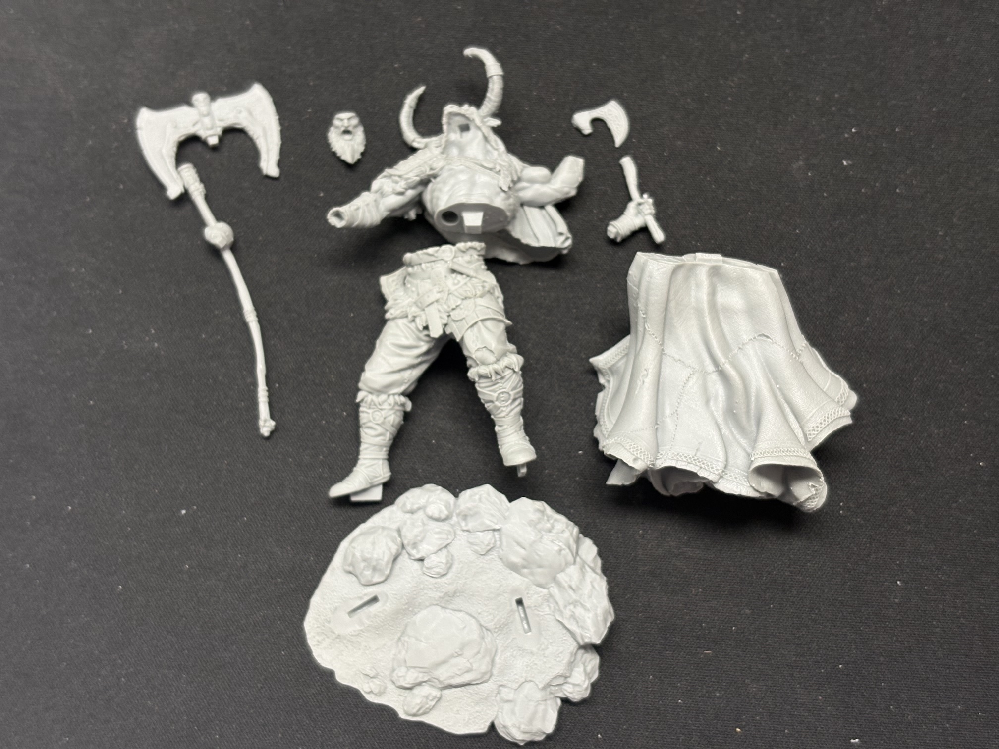 Voljaryk - The First Sköldungar (Black Forge Games 80mm)