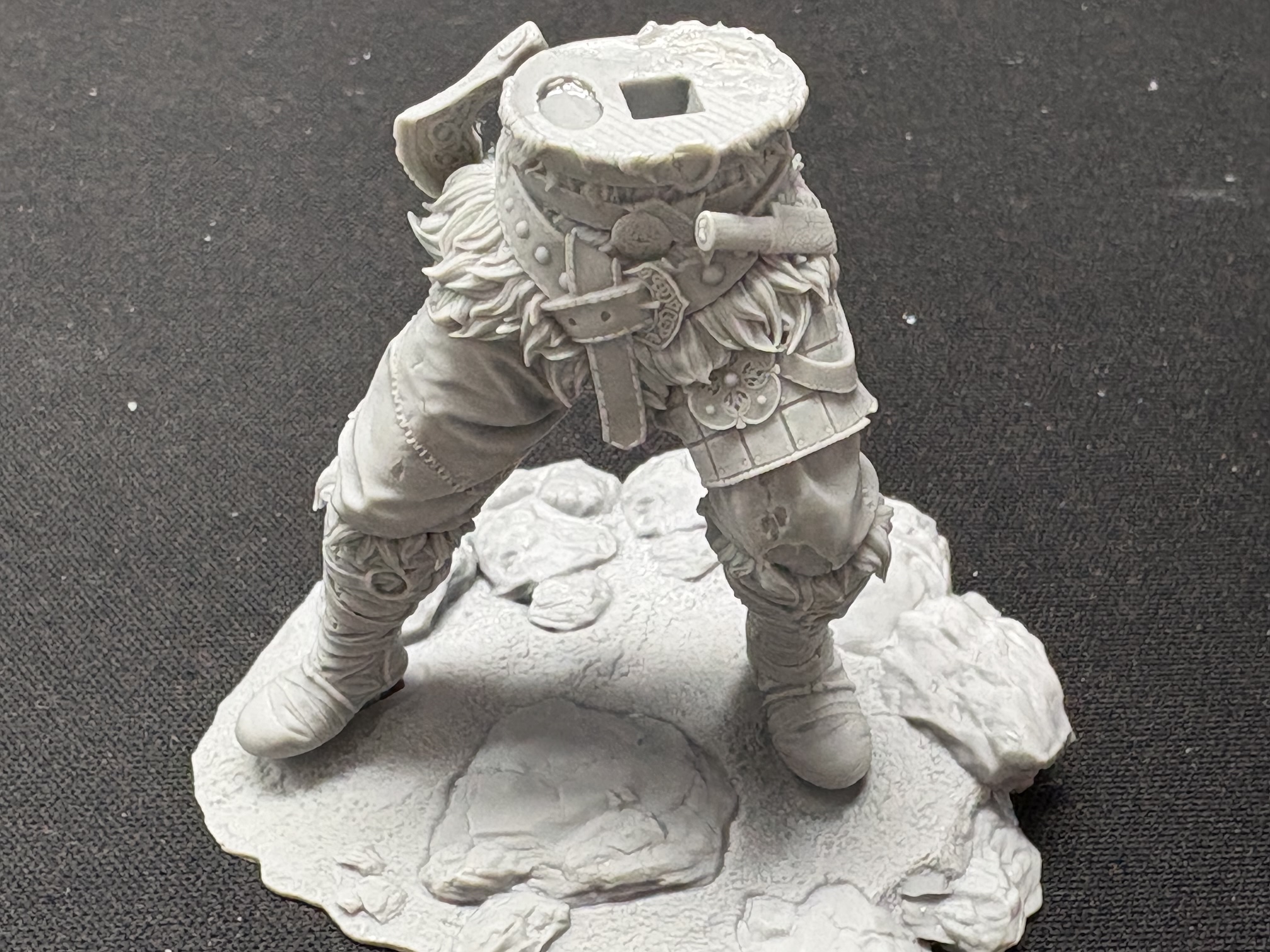 Voljaryk - The First Sköldungar (Black Forge Games 80mm)