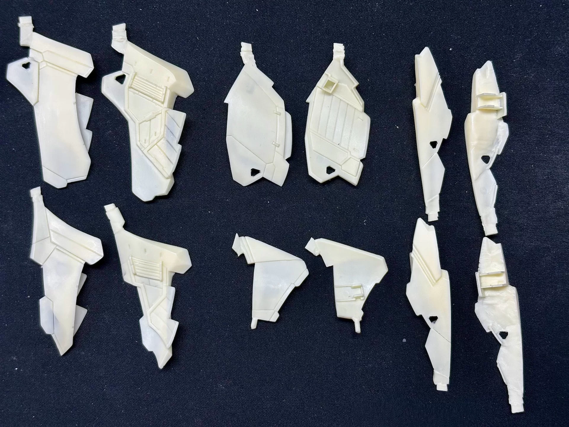 MSN-04 Sazabi Ver. Ka Conversion Kit (E2046 1/100) MSN-04 Sazabi Ver. Ka Conversion Kit (E2046 1/100)