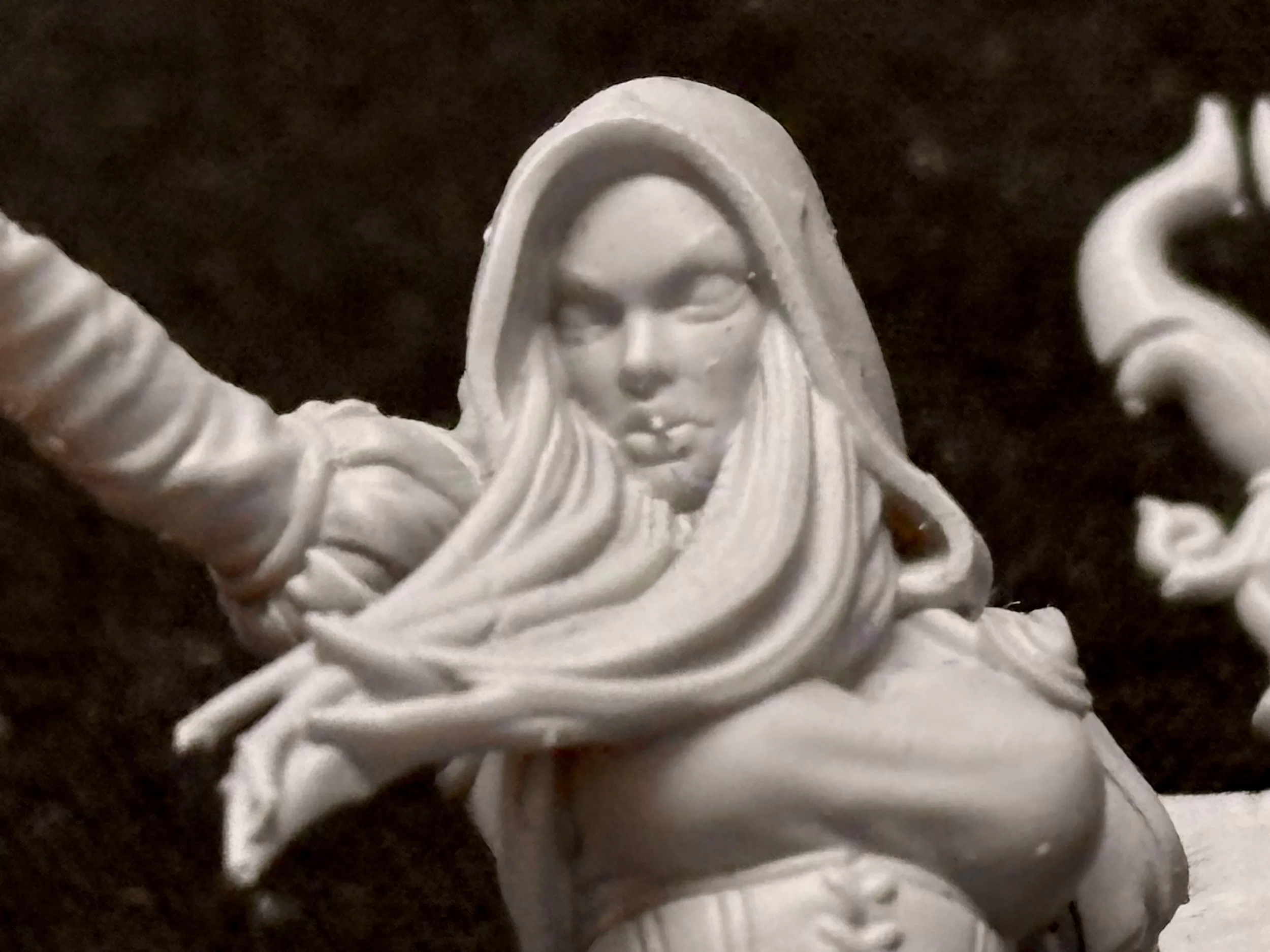 Kythaela, Elf Sorceress (The Beholder Miniatures 58mm) Kythaela, Elf Sorceress (The Beholder Miniatures 58mm)