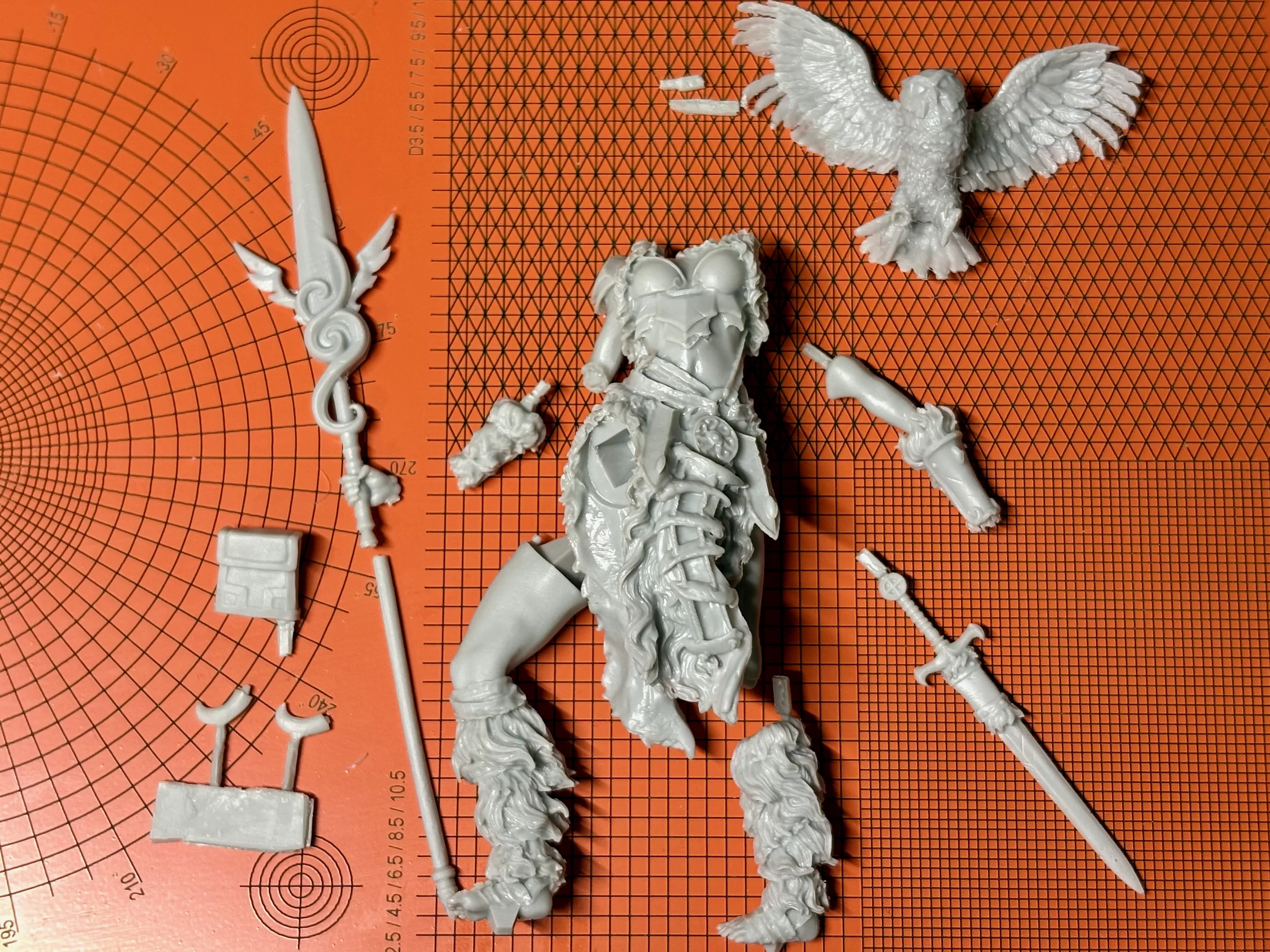 HILDA Valkyrie (Aradia miniatures 75mm) HILDA Valkyrie (Aradia miniatures 75mm)